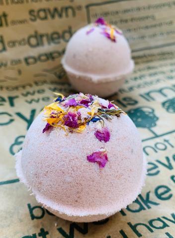 ROSE GERANIUM PINK FRENCH CLAY BATH BOMB WITH ROSE PETALS CALENDULA BLUE MALVA 60G - SL02