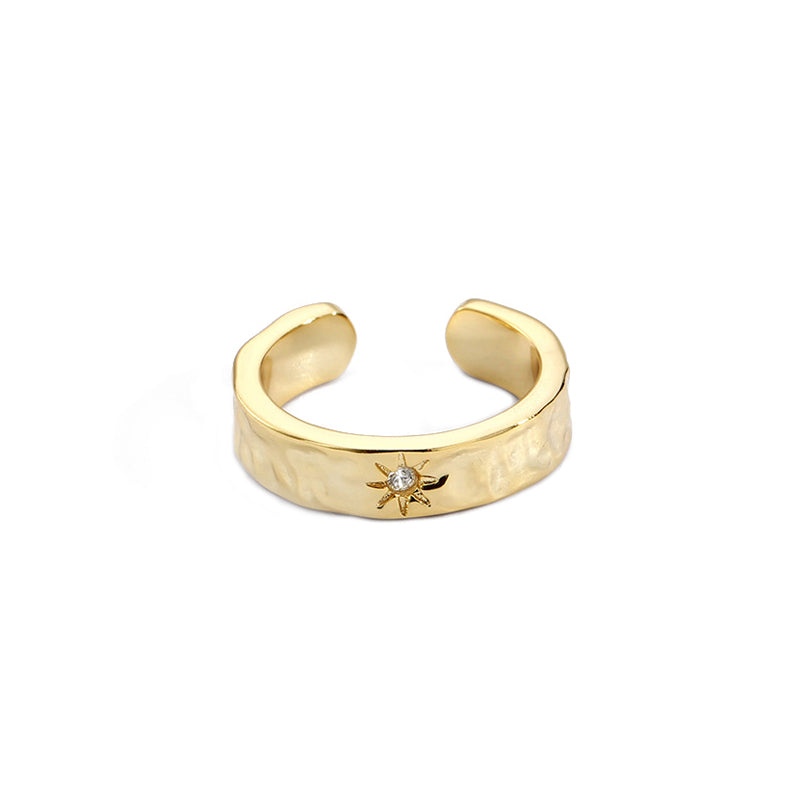 Cubic Zirconia Star Imprint Ring in Hammered Gold - RNN09G